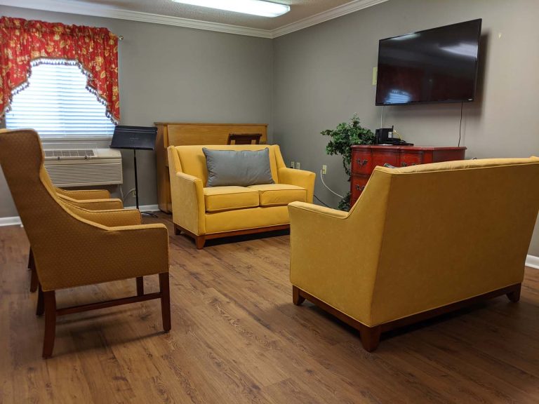 Dogwood Plaza Community Room Seating area